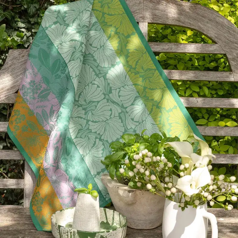 Cottage Jardin nappe en turquoise, vert, orange et rose